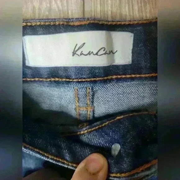 KanCan dark wash Skinny Jeans with minor distressing. Size 2xl - Picture 3 of 6